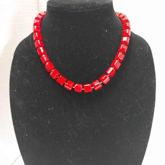 Ladies silk scarf & matching Red Acrylic Necklace VTG - Red - Black - Picture 6 of 10